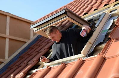 Pose de fenêtres de toit Velux au Bouyssou